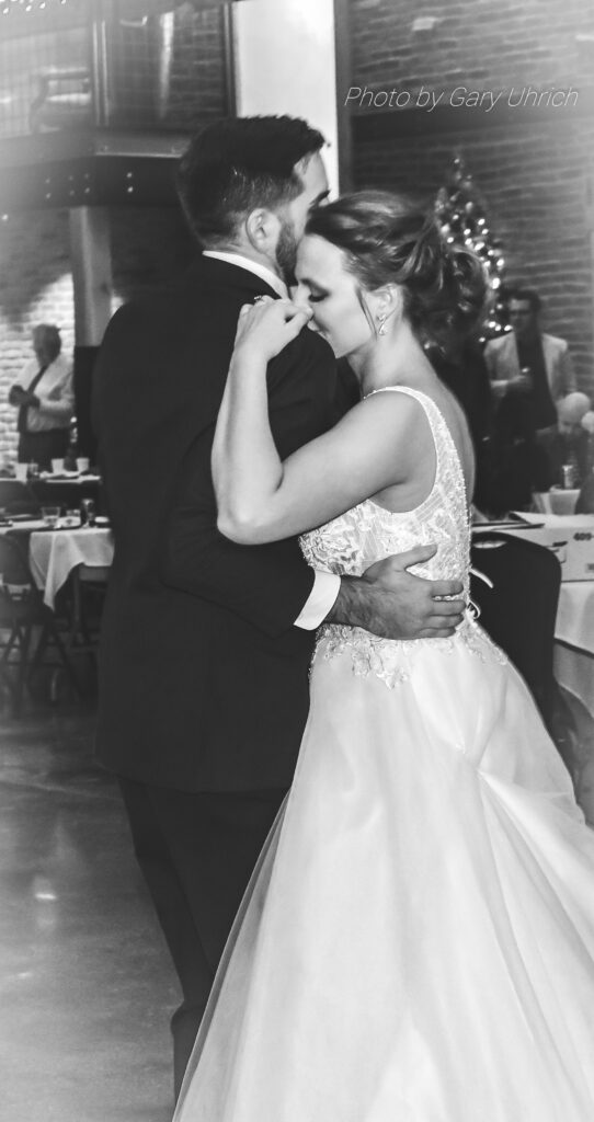 Wedding Reception Dance, The DJ Music System, Wedding Planner, Wedding Planning, Professional DJ Service in Scottsbluff, Nebraska